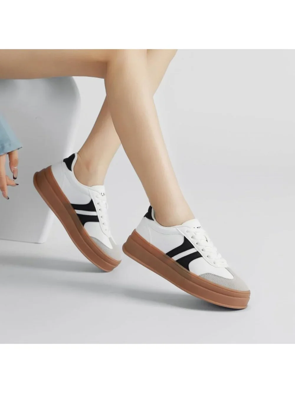 🆕Women's White Gum Sole Fashion Sneakers Thick Platform Sole Rubber Shoes